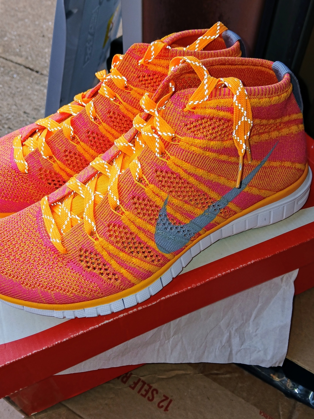 (NIB) Nike Free Flyknit Chukka Orange and Pink Sneakers